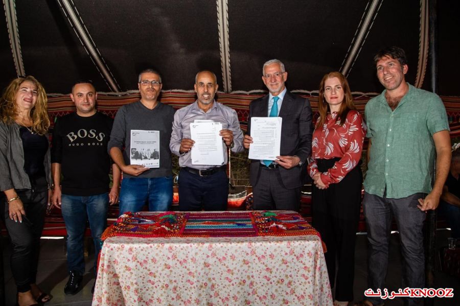 التوقيع على اتفاقية عمل مع المبادر إبراهيم الصانع لتقليص الفجوات الرقمية والتكنولوجية في رهط 